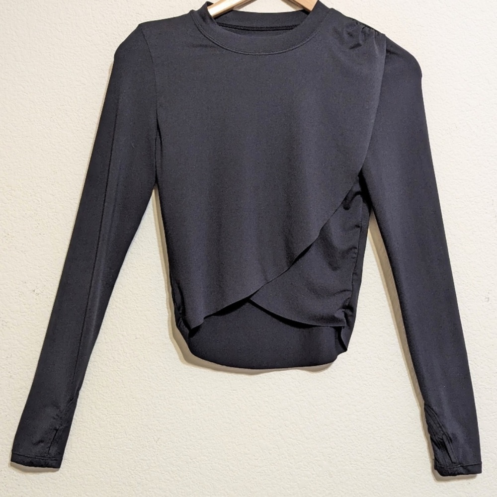 Wilo The Label Women's Black Movement Twist Layer Top Round Neck Pullover‎ Large